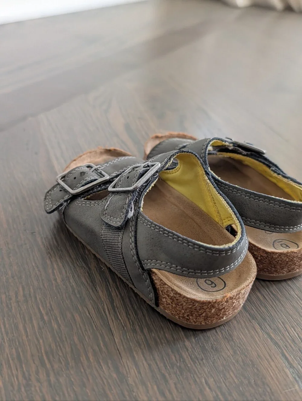 Cat & Jack Kids' Gray Double-Buckle Sandals, Size 6
